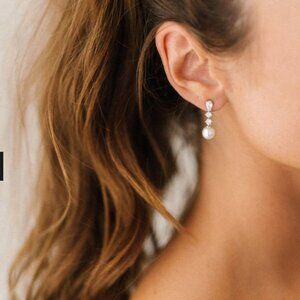 UNTAMED PETALS BY AMANDA JUDGE Serenade Pearl and Crystal Earrings